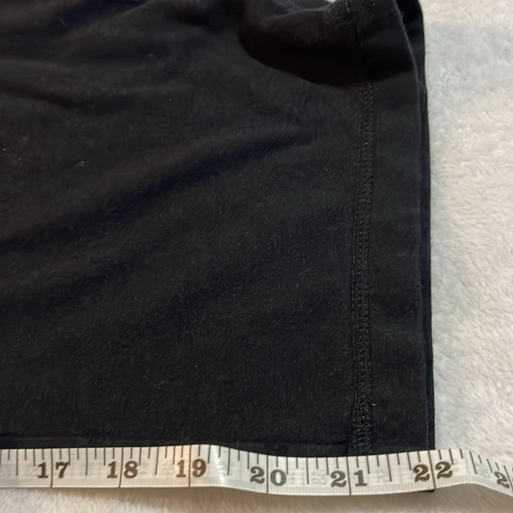 Green Tea Black Comfortable Capris - Picture 7 of 10